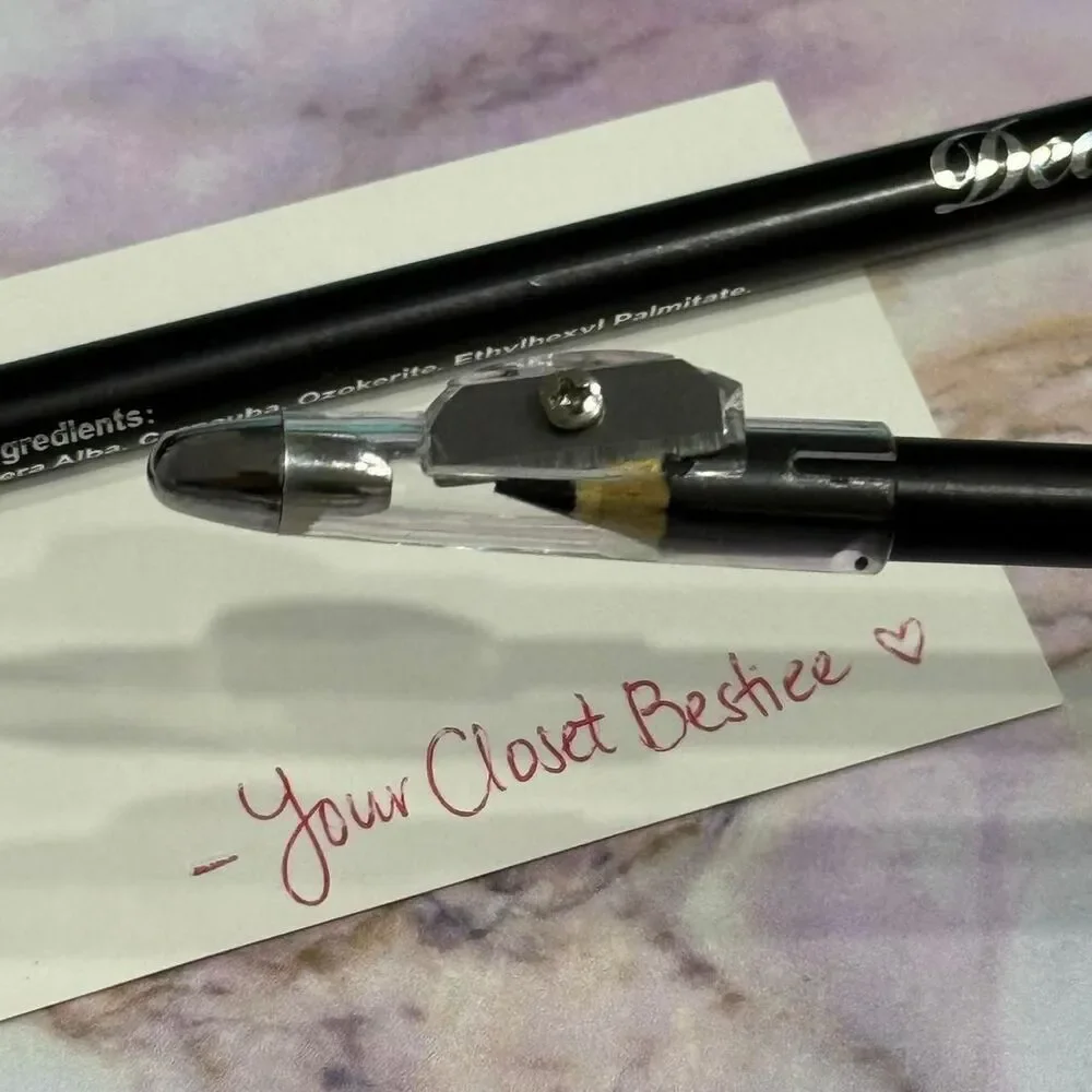 Dear She Fit All Eyebrow + Eyeliner Pencil in black